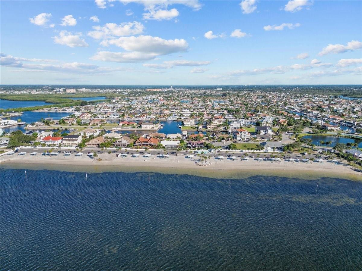 FLOR A MAR - Residential