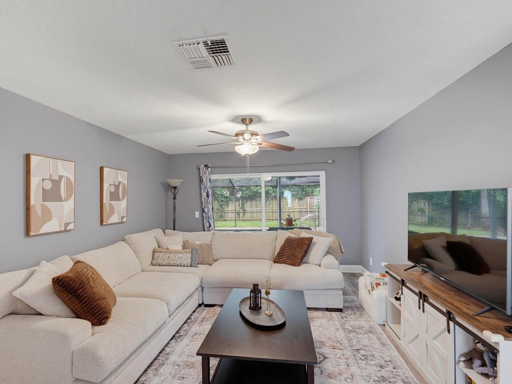 Photo of 2988 Pinewood Run, Palm Harbor, FL 34684 (MLS # TB8535185)
