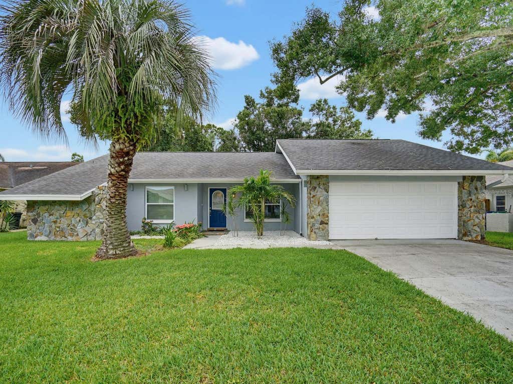 Photo of 2988 Pinewood Run, Palm Harbor, FL 34684 (MLS # TB8535185)