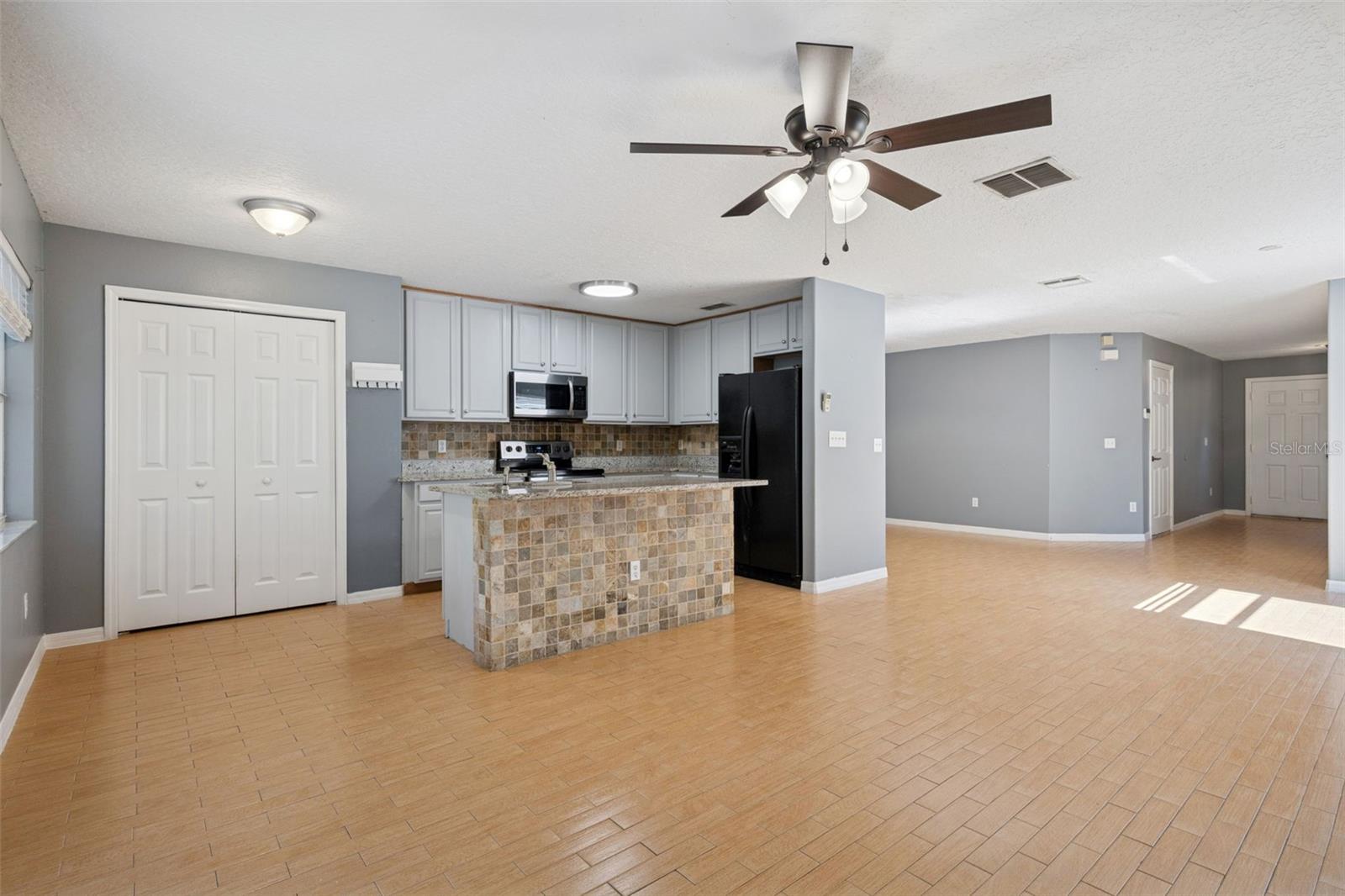 ASHFORD PARK TWNHMS REP ONE - Residential