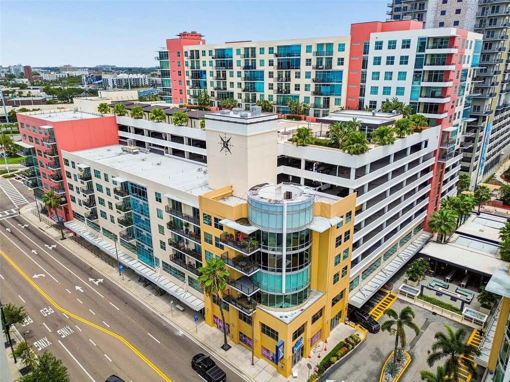 Photo of 1120 E Kennedy Boulevard #1030, Tampa, FL 33602 (MLS # TB8528910)
