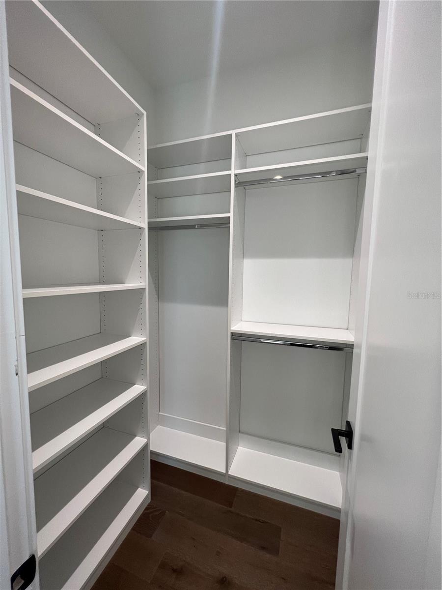 LAKE KILLARNEY SHORES - Residential