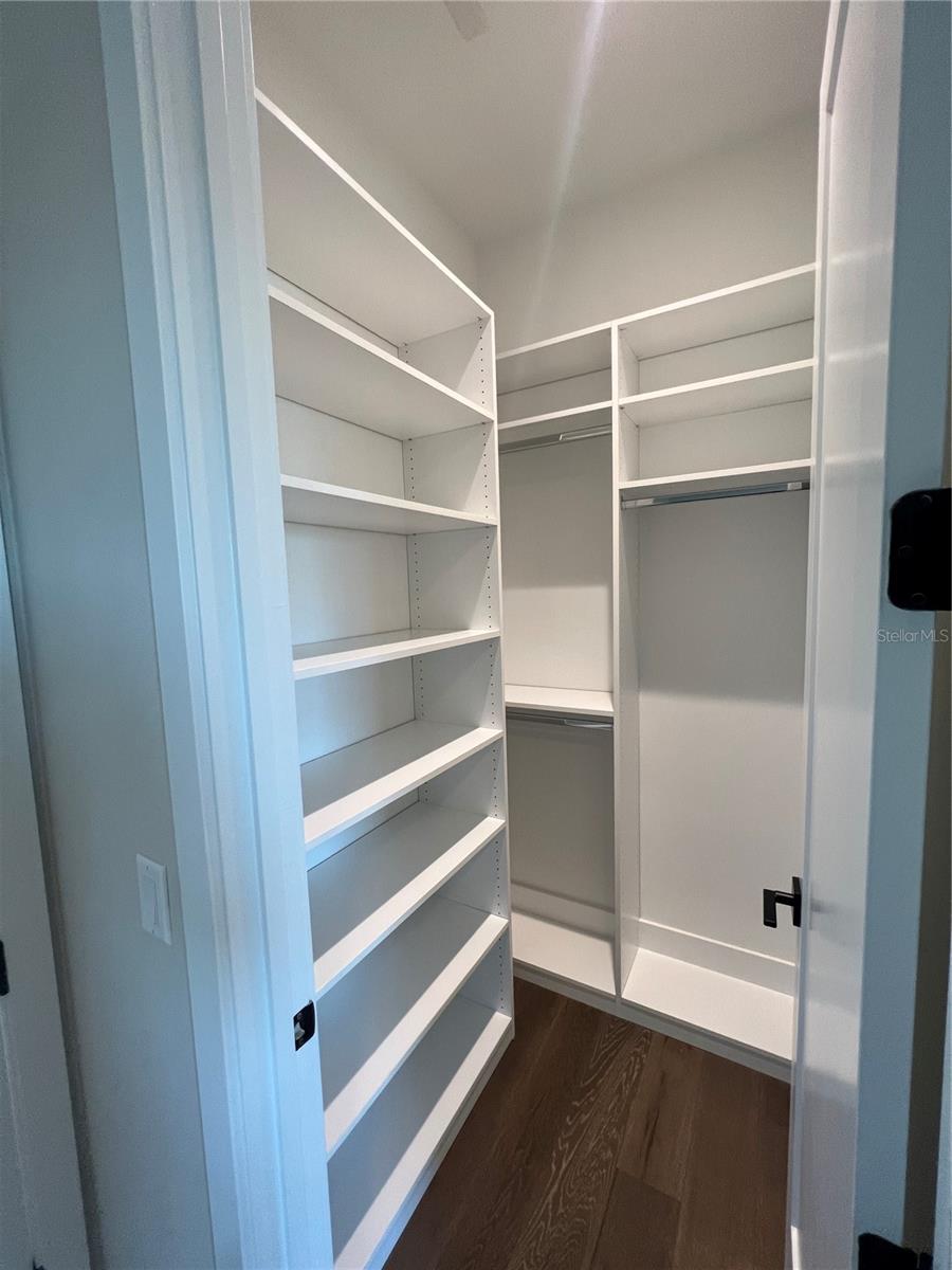 LAKE KILLARNEY SHORES - Residential