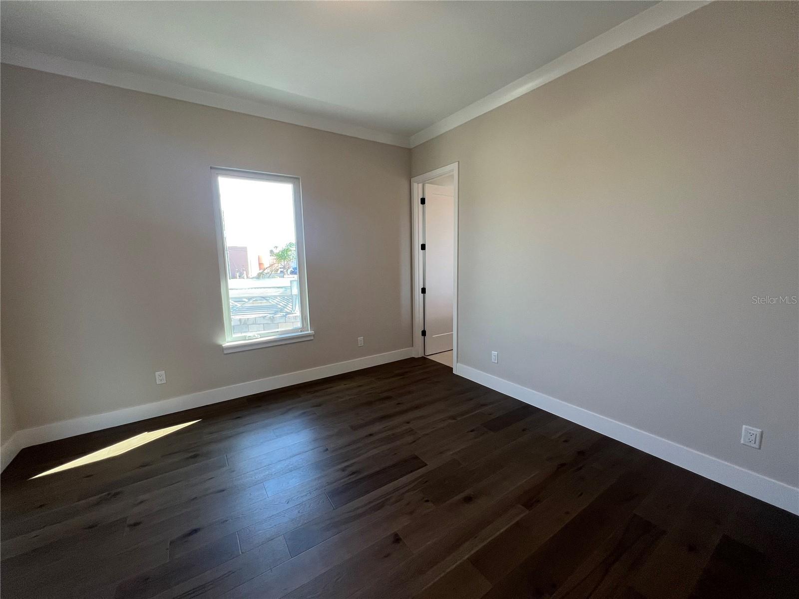 LAKE KILLARNEY SHORES - Residential