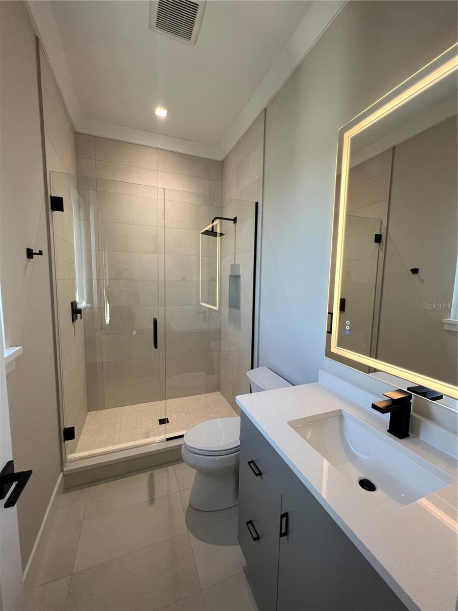 LAKE KILLARNEY SHORES - Residential