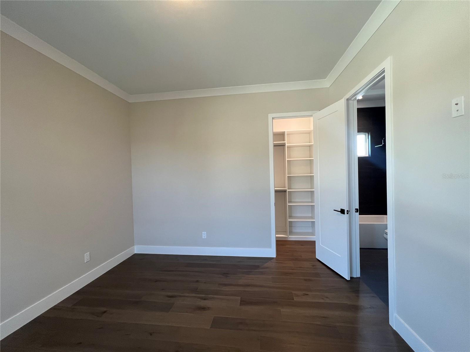 LAKE KILLARNEY SHORES - Residential