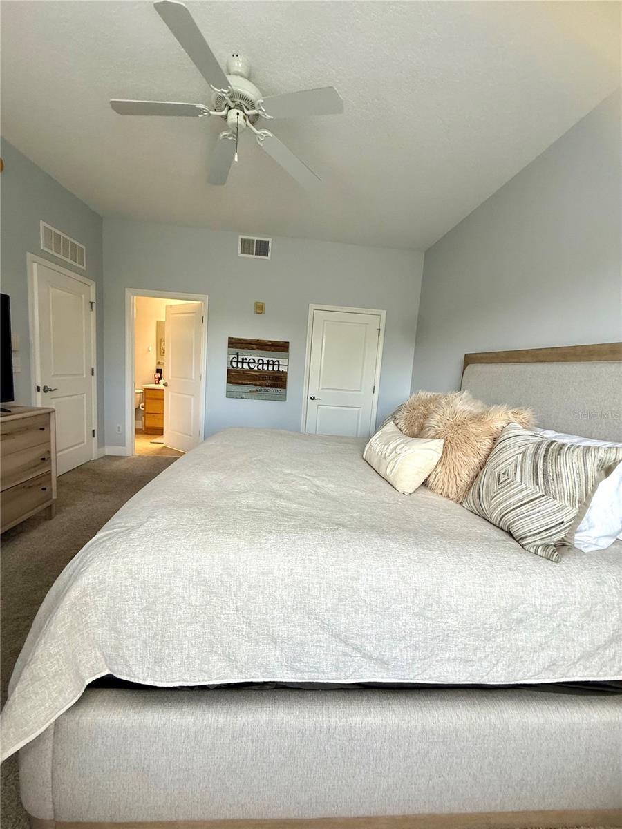 ARTISAN CLUB CONDO PH 5 - Residential Lease