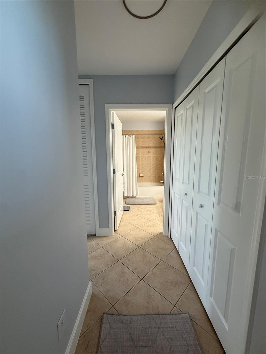 ARTISAN CLUB CONDO PH 5 - Residential Lease