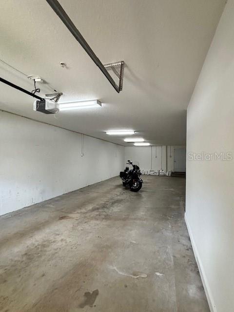 THOMAS TOWNHOMES - Residential