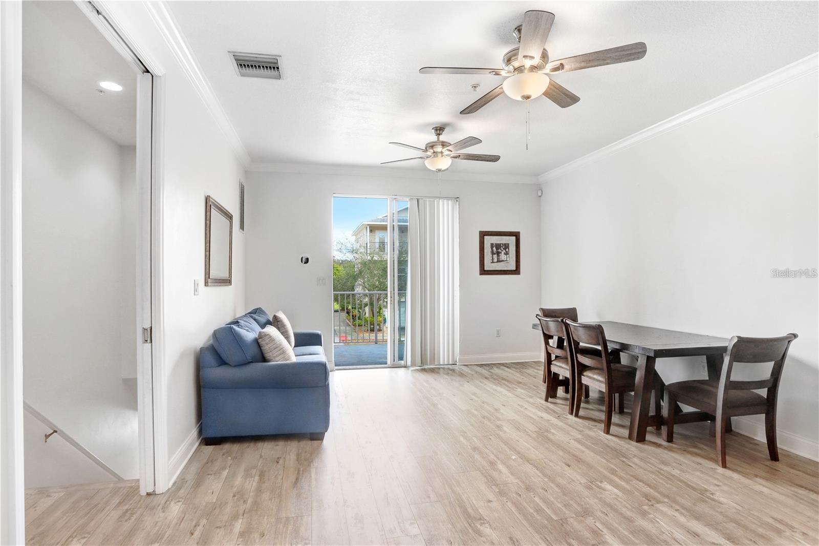 THOMAS TOWNHOMES - Residential