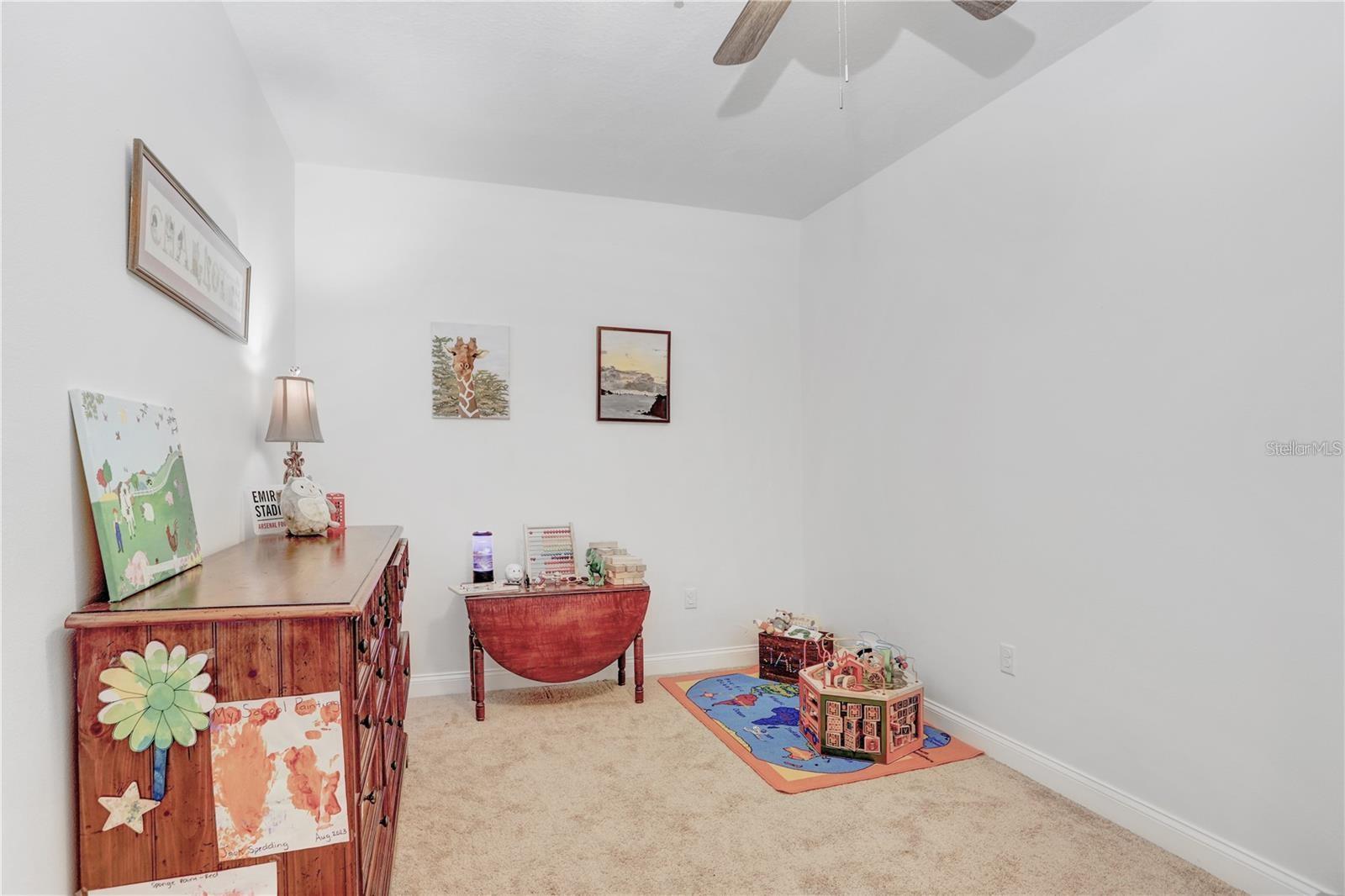 THOMAS TOWNHOMES - Residential