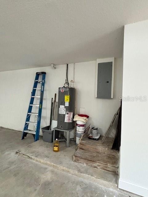 THOMAS TOWNHOMES - Residential