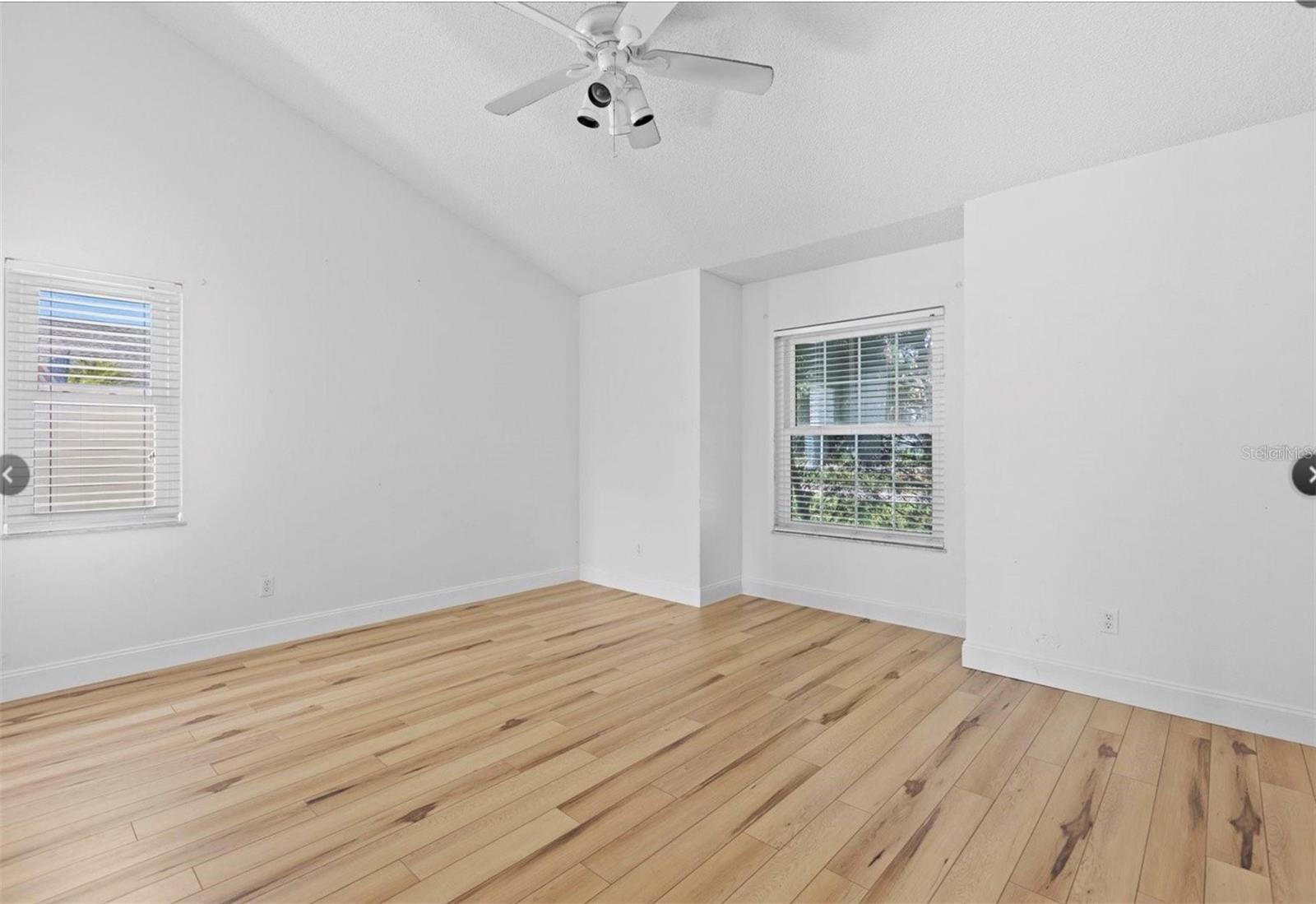 LOMA VISTA SEC 01 - Residential Lease