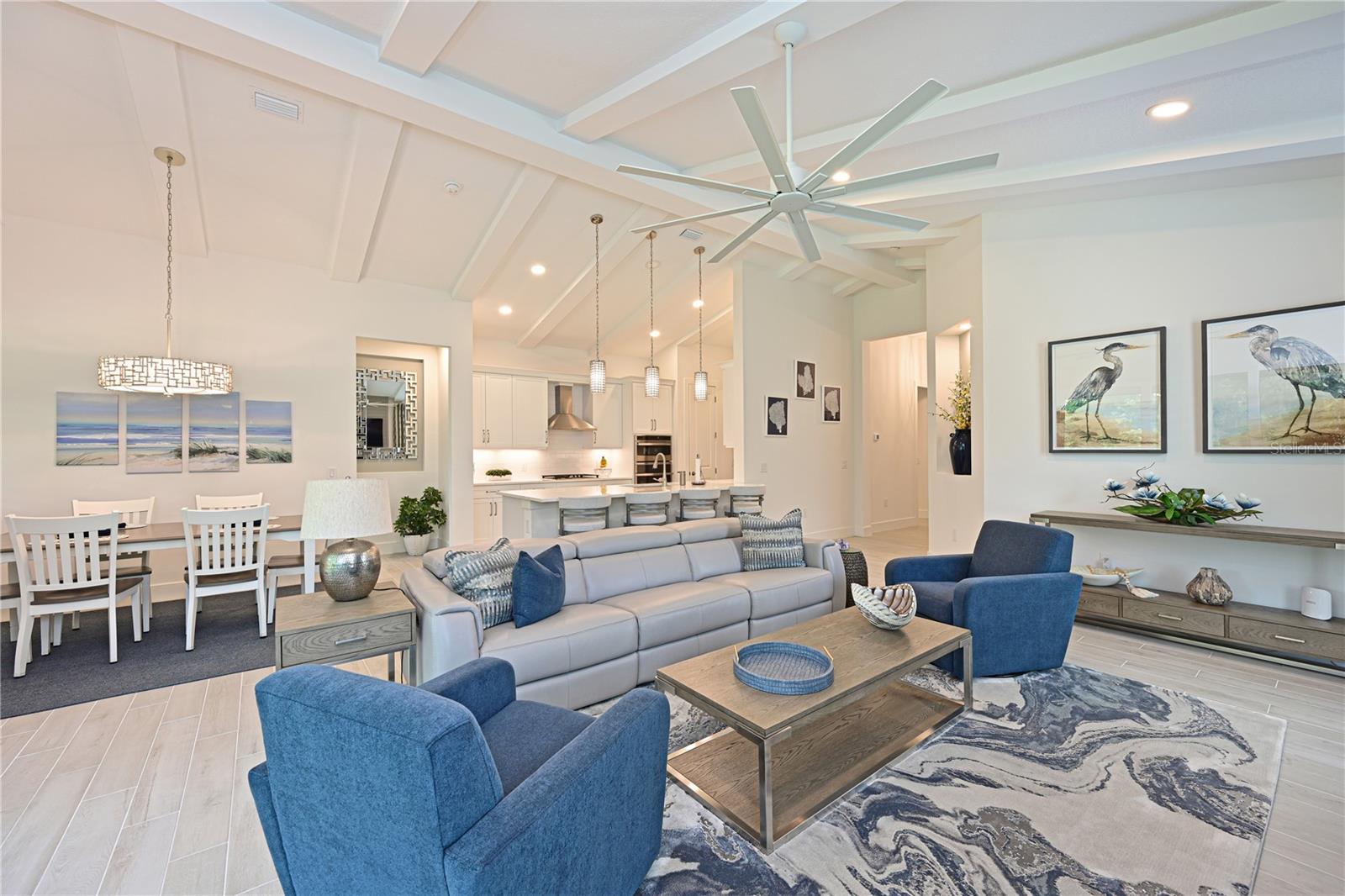 LAKEHOUSE COVE AT WATERSIDE PH 5 - Residential