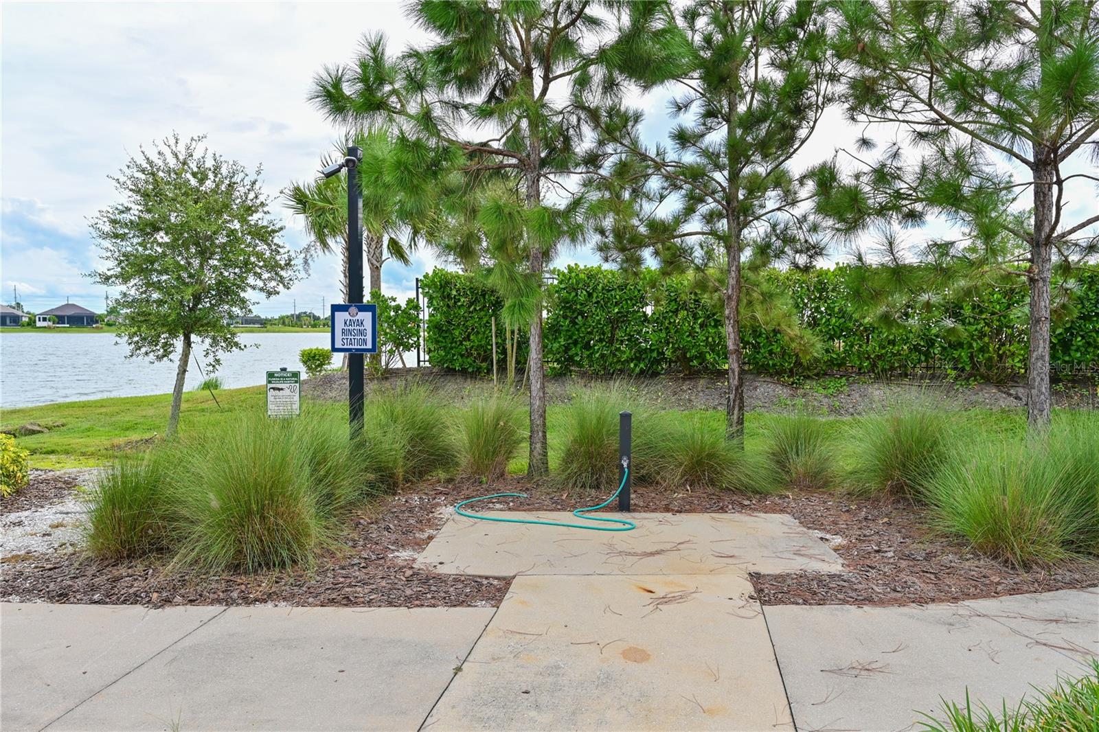 LAKEHOUSE COVE AT WATERSIDE PH 5 - Residential