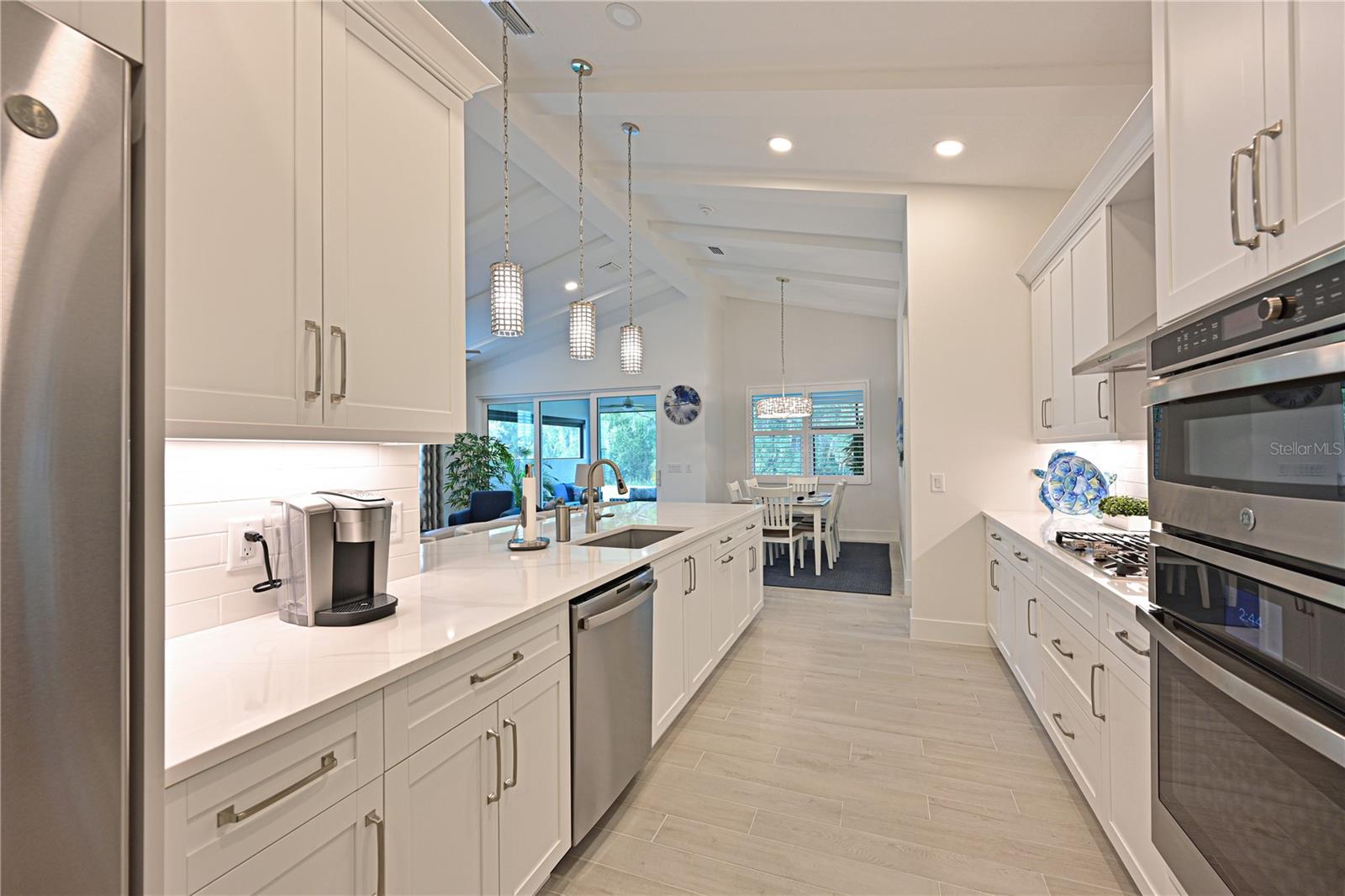 LAKEHOUSE COVE AT WATERSIDE PH 5 - Residential