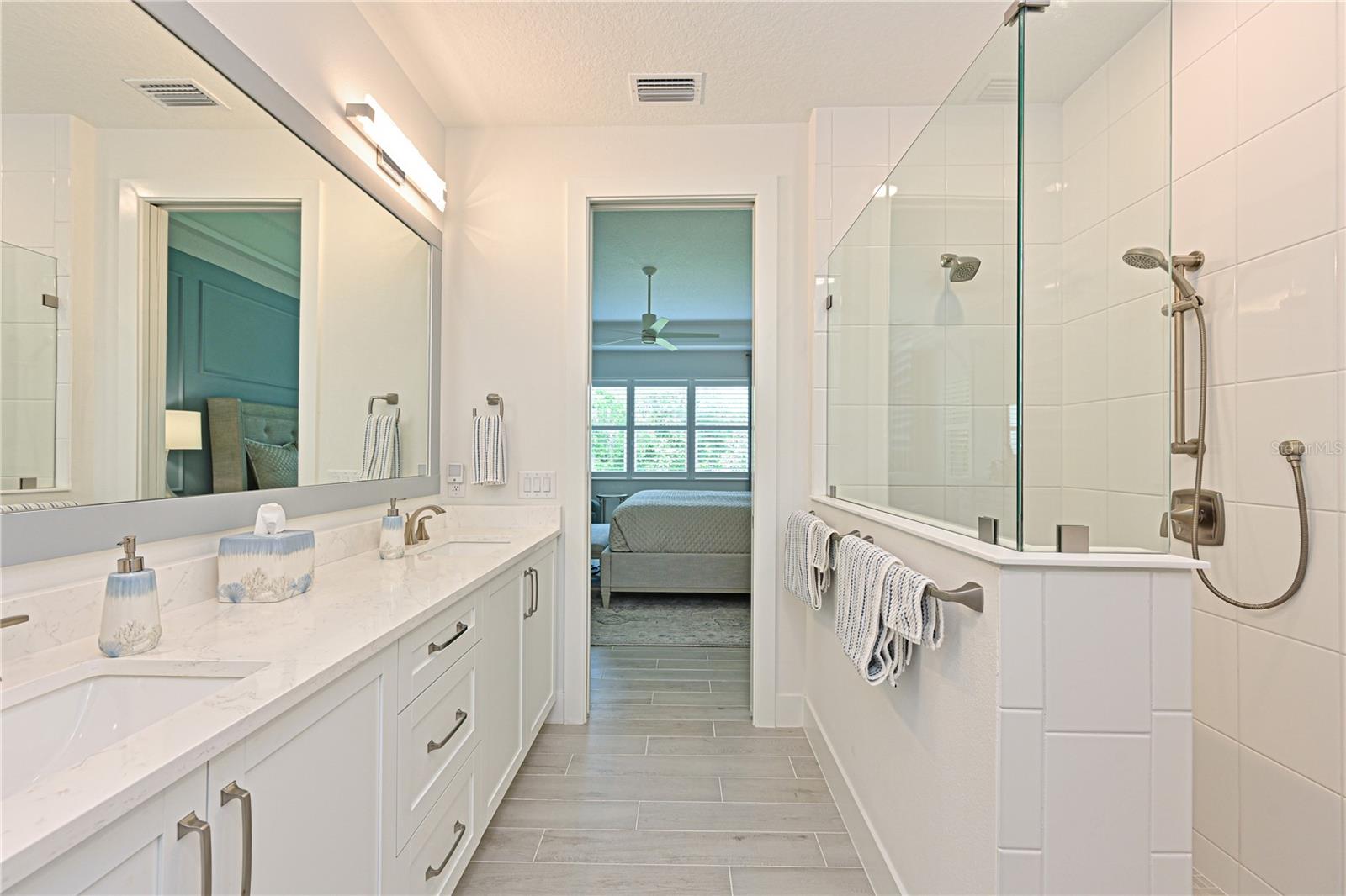 LAKEHOUSE COVE AT WATERSIDE PH 5 - Residential