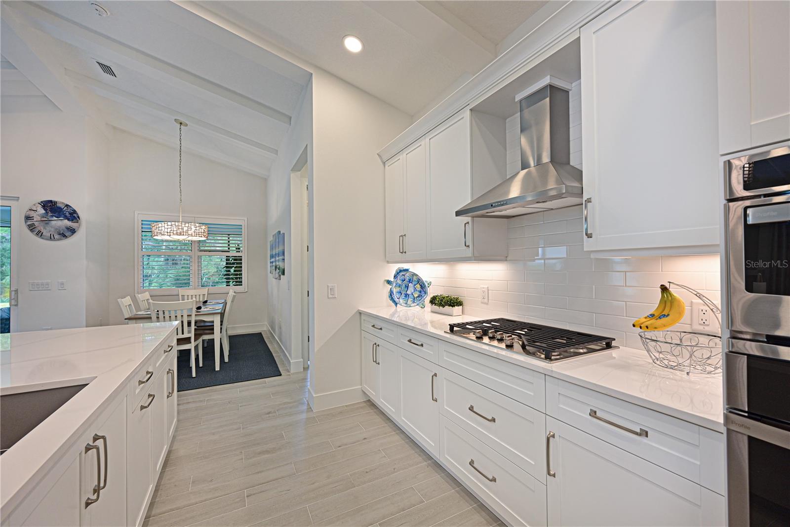 LAKEHOUSE COVE AT WATERSIDE PH 5 - Residential