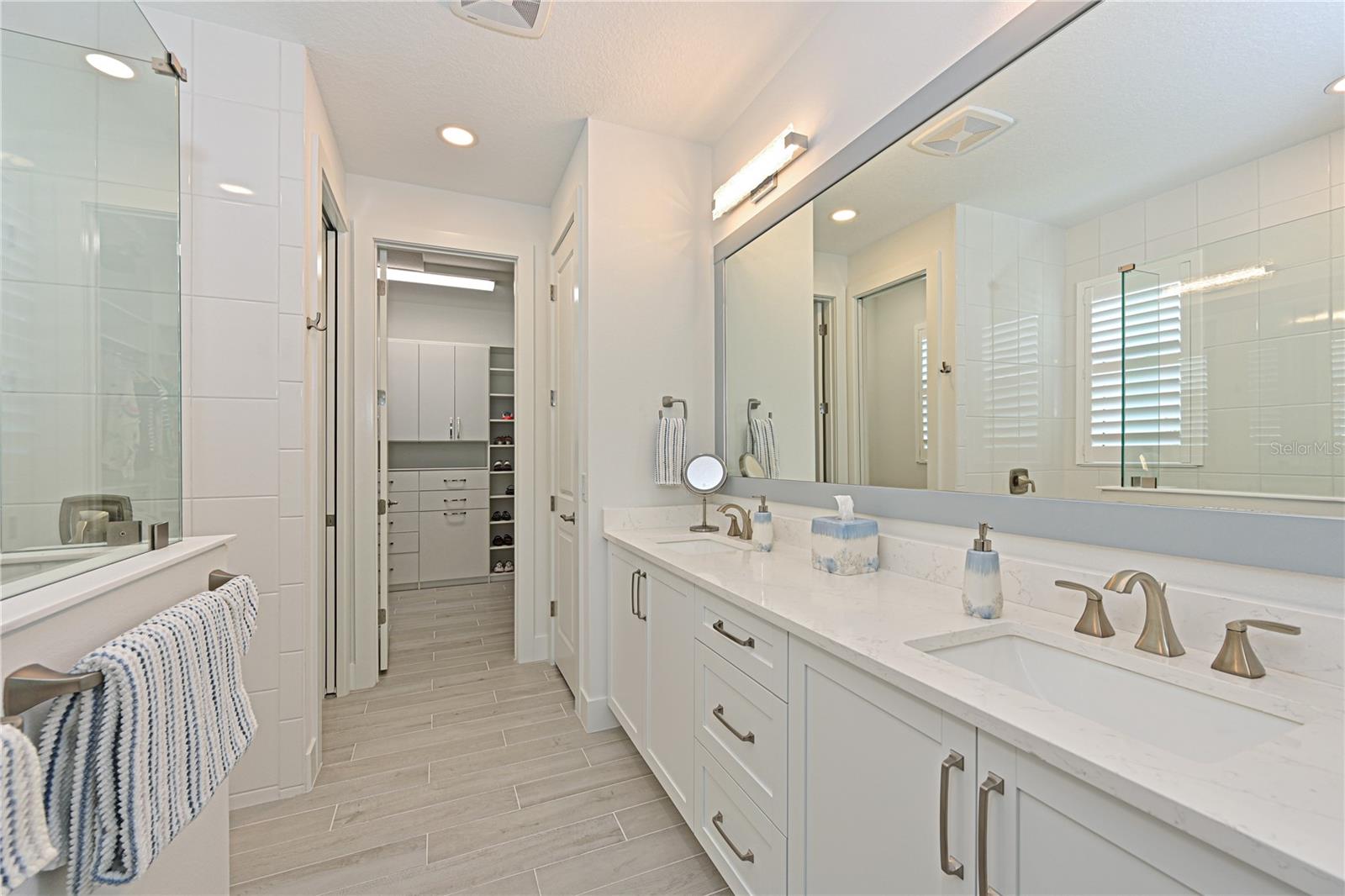 LAKEHOUSE COVE AT WATERSIDE PH 5 - Residential