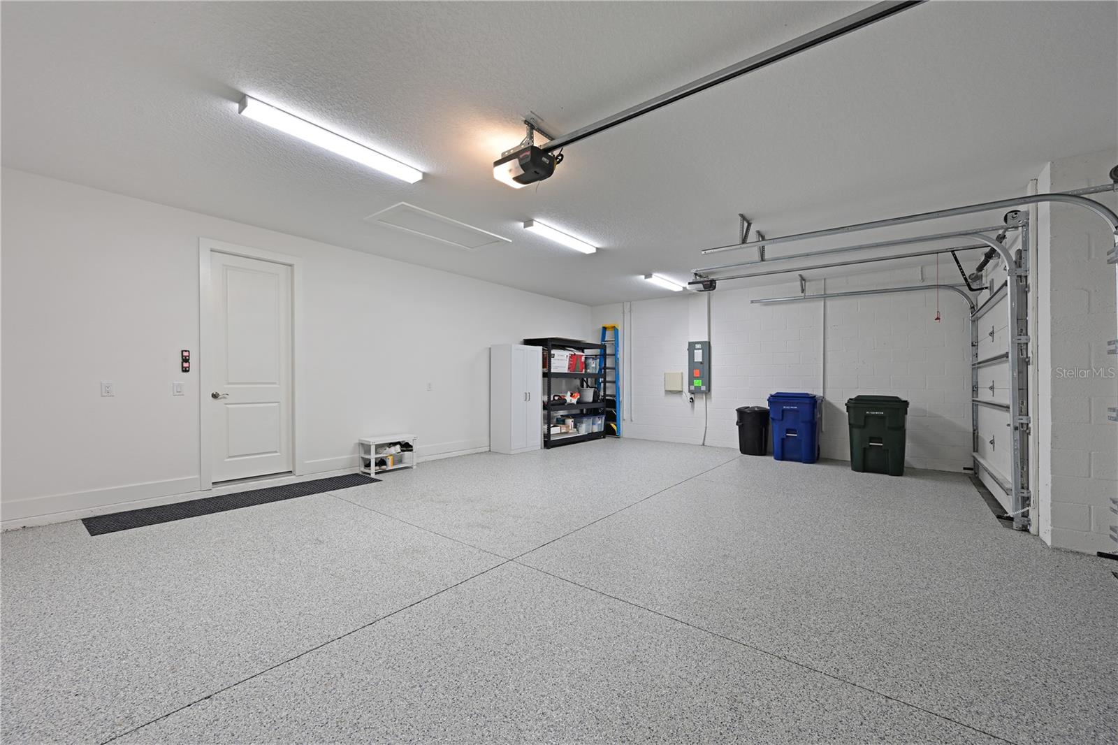 LAKEHOUSE COVE AT WATERSIDE PH 5 - Residential