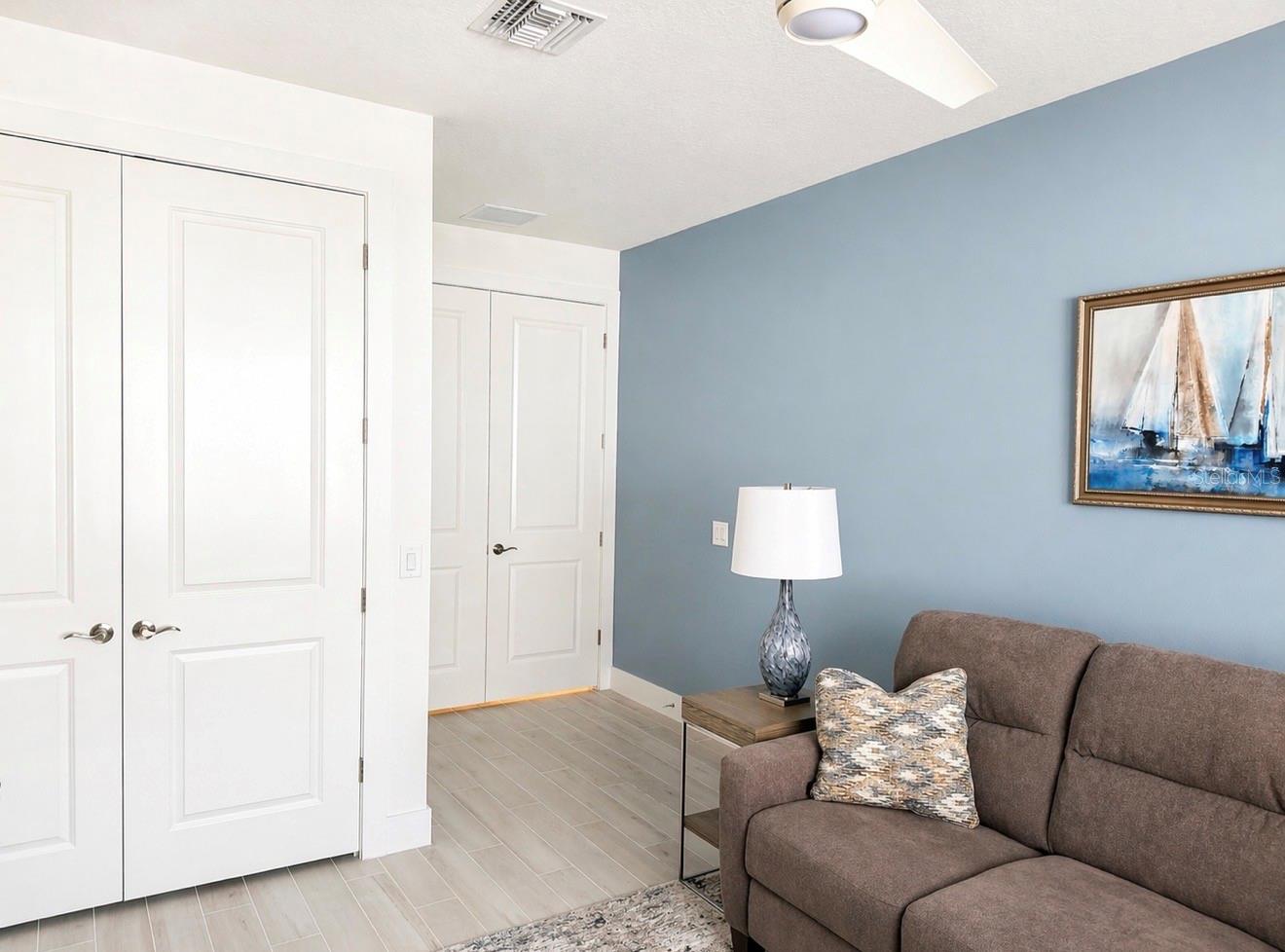 LAKEHOUSE COVE AT WATERSIDE PH 5 - Residential