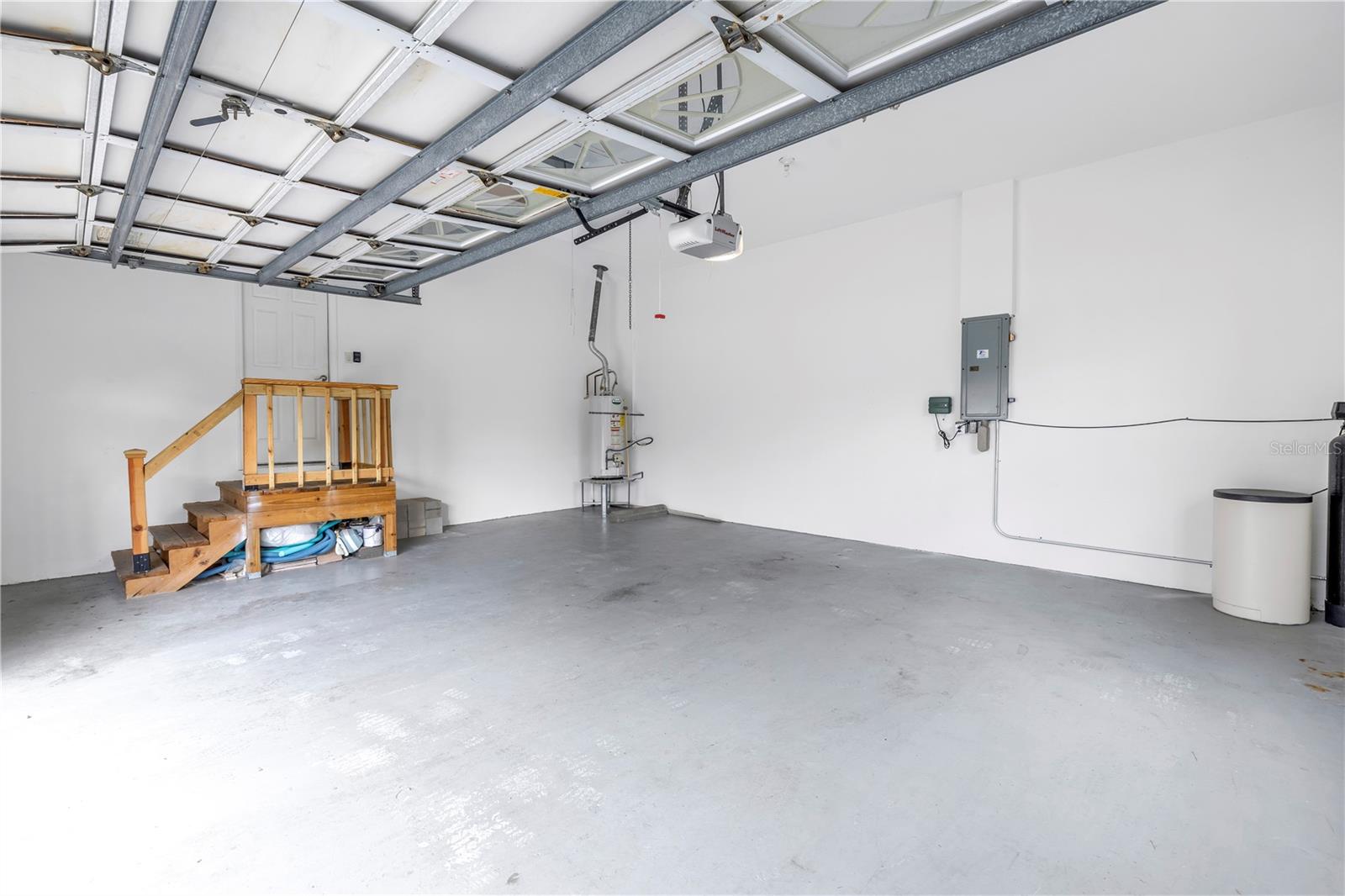 LONG BAYOU ESTATES PT REP - Residential