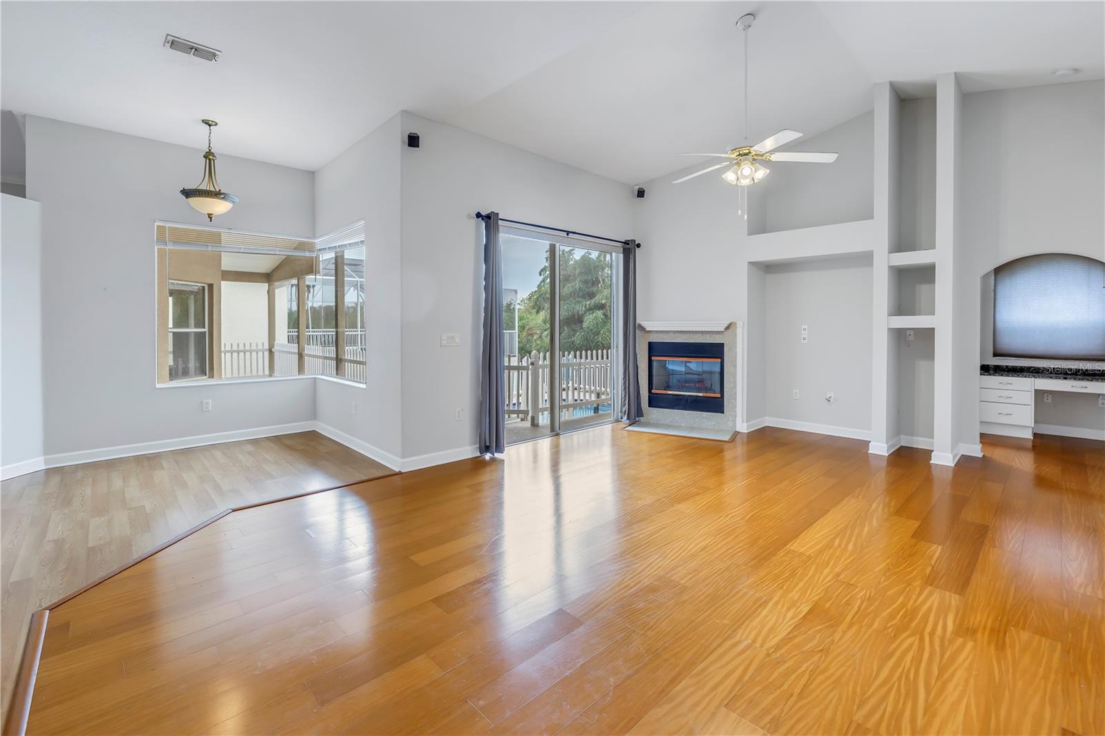 LONG BAYOU ESTATES PT REP - Residential