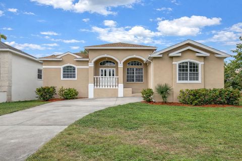 Photo of 7380 Pebble Beach Lane, Seminole, FL 33777 (MLS # TB8457761)