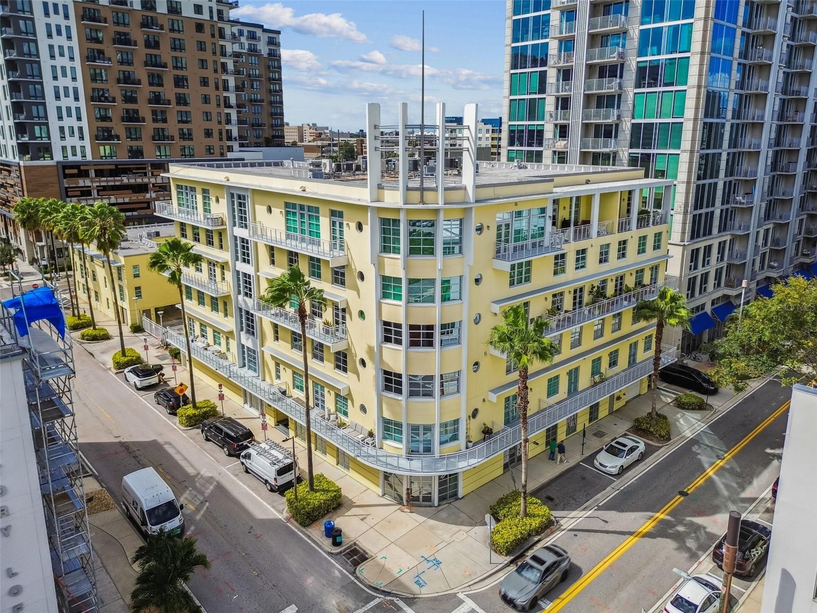 THE MERIDIAN - Residential