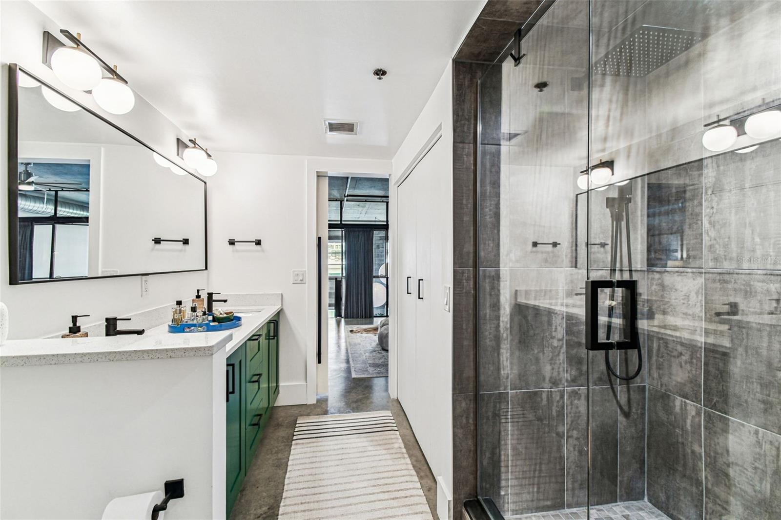 THE MERIDIAN - Residential