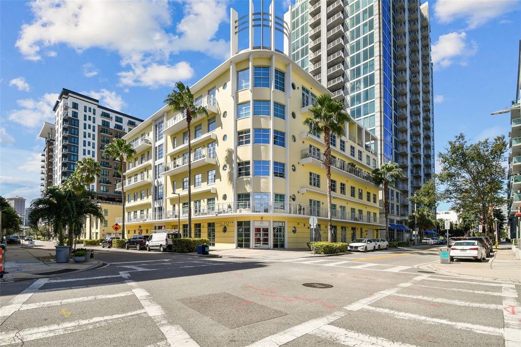 Photo of 1212 E Whiting Street #405, Tampa, FL 33602 (MLS # TB8434152)