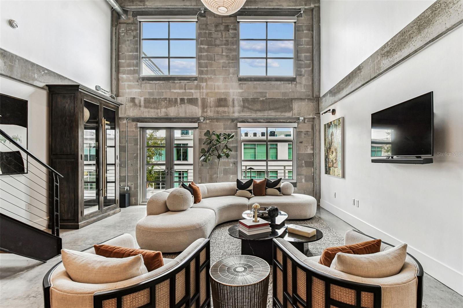 THE MERIDIAN - Residential