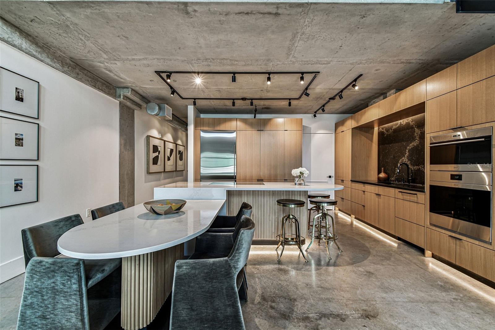 THE MERIDIAN - Residential