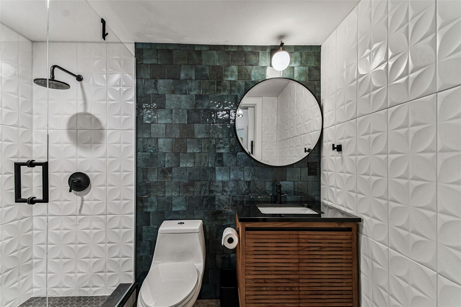 THE MERIDIAN - Residential