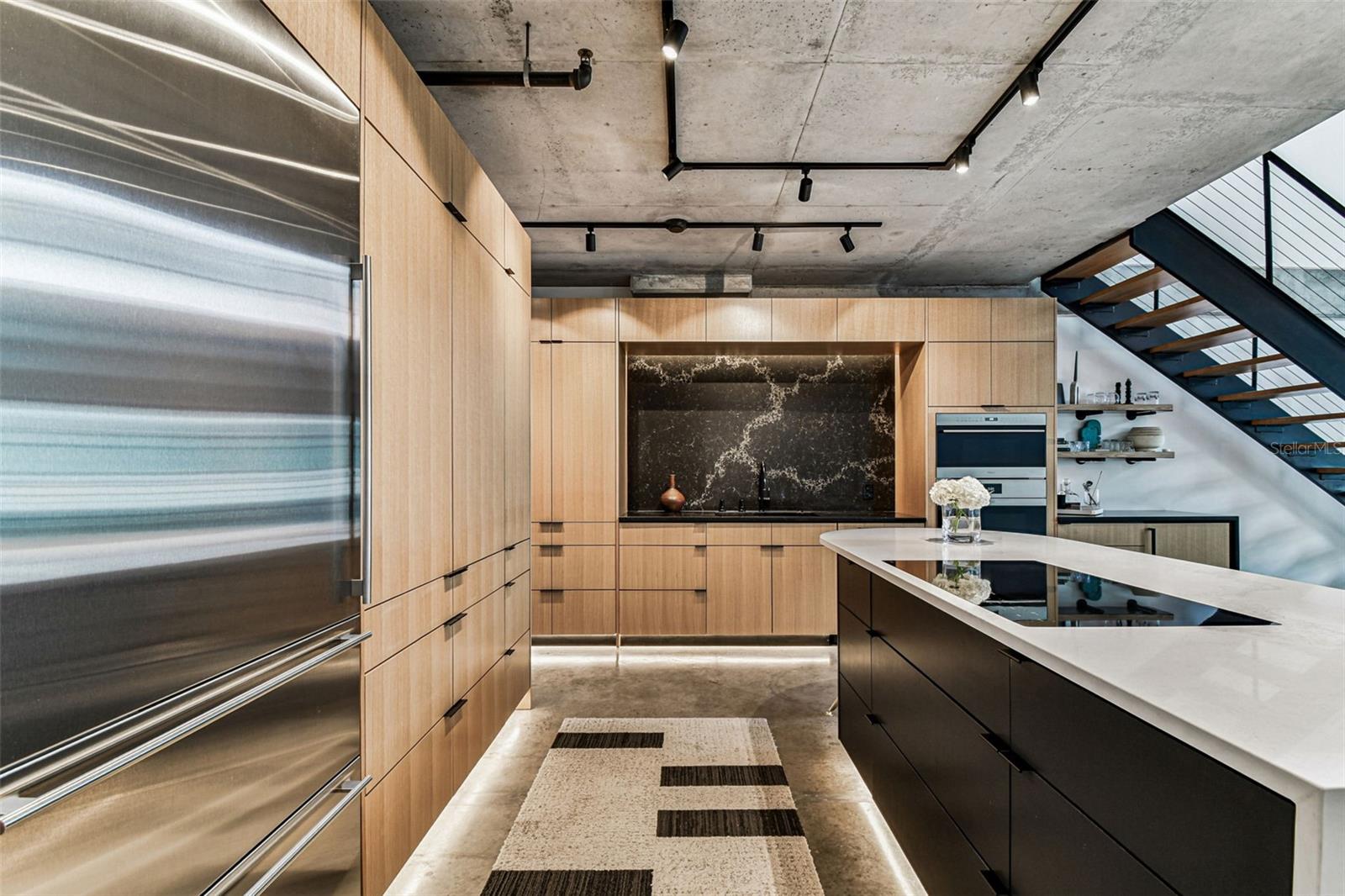 THE MERIDIAN - Residential