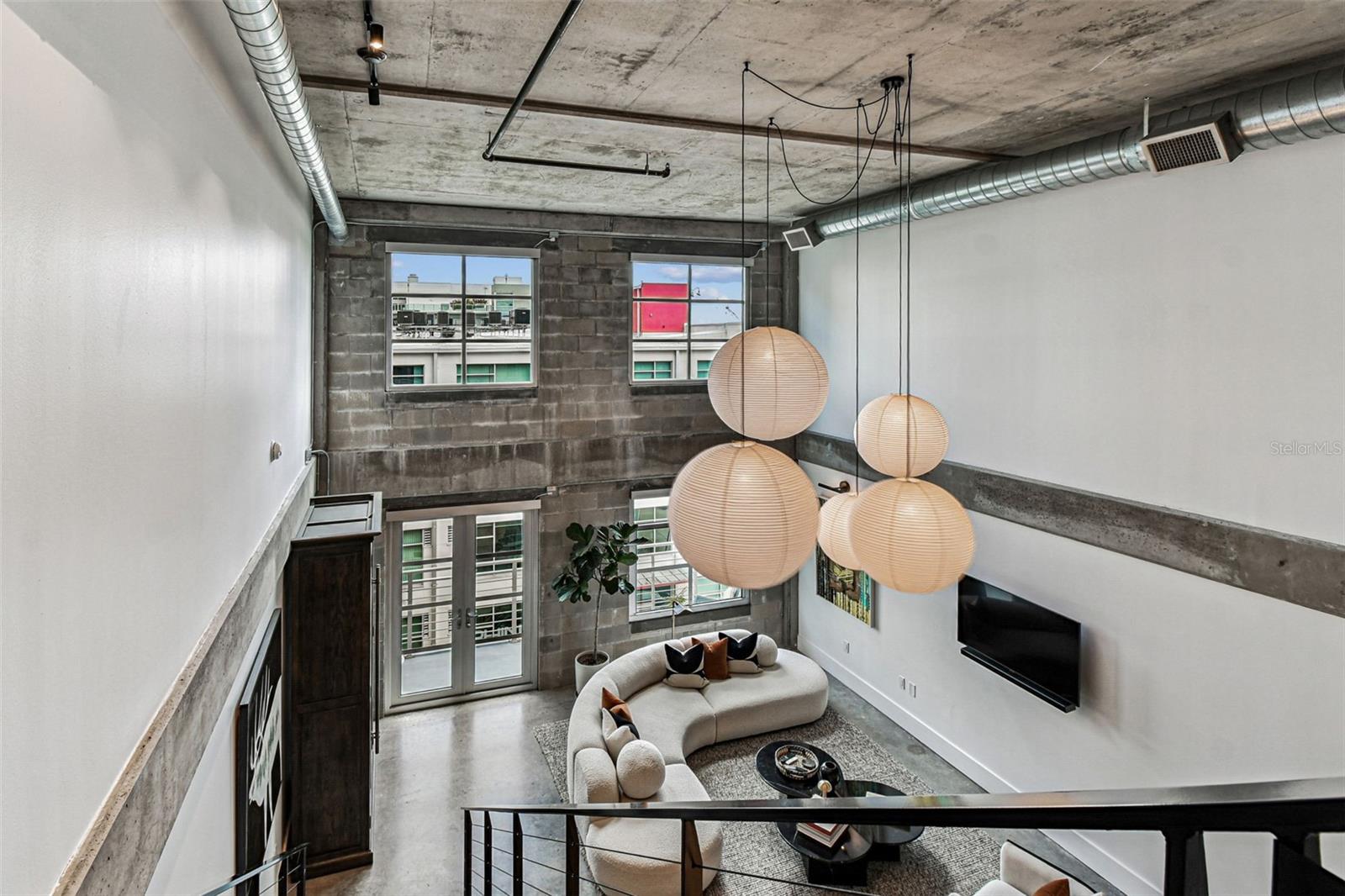 THE MERIDIAN - Residential