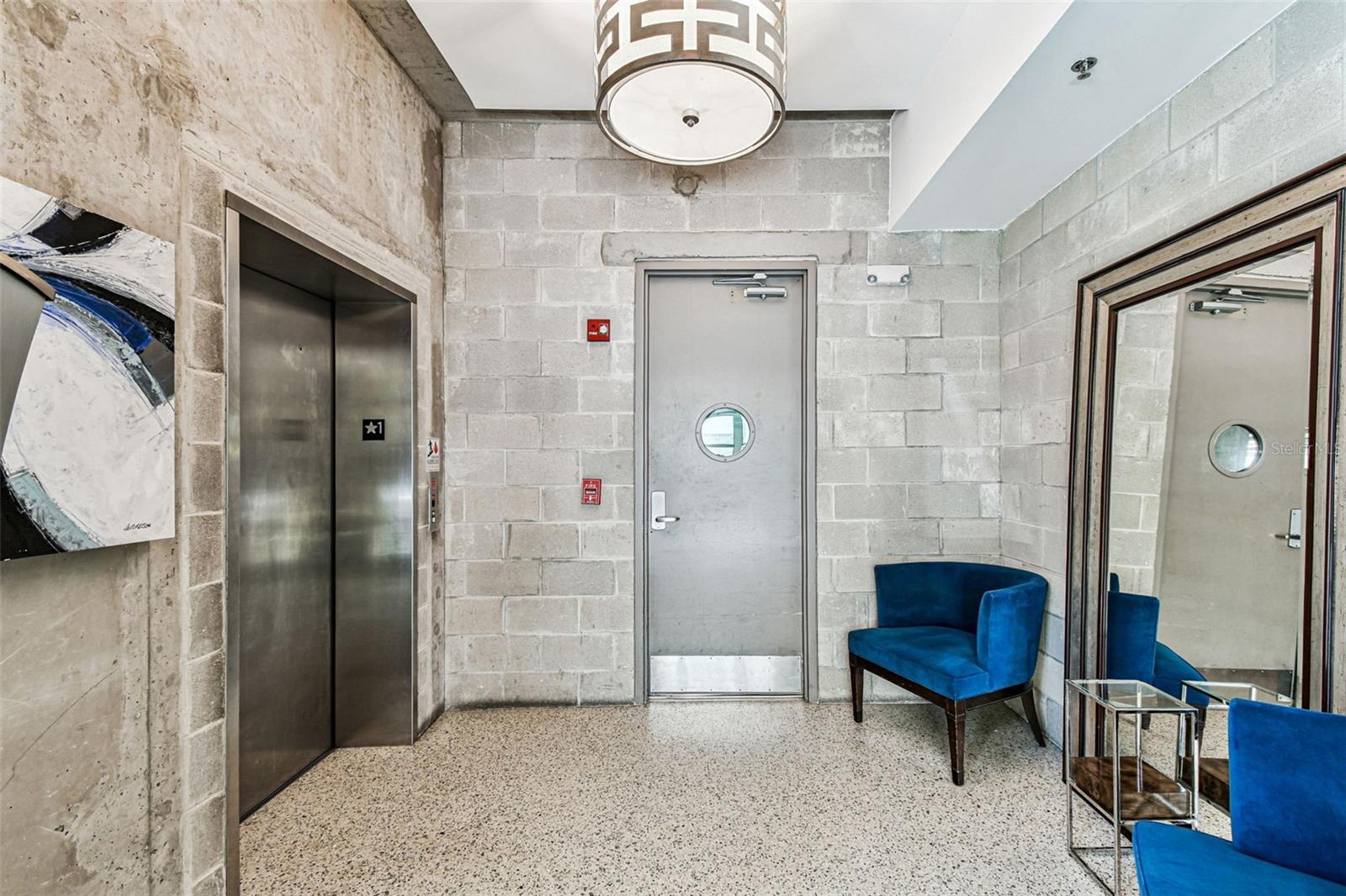 THE MERIDIAN - Residential