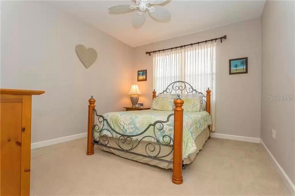 SIESTA POINTE - Residential Lease