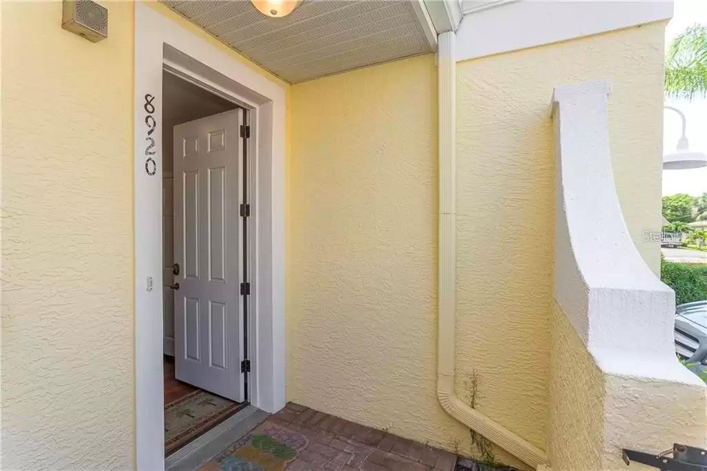 SIESTA POINTE - Residential Lease