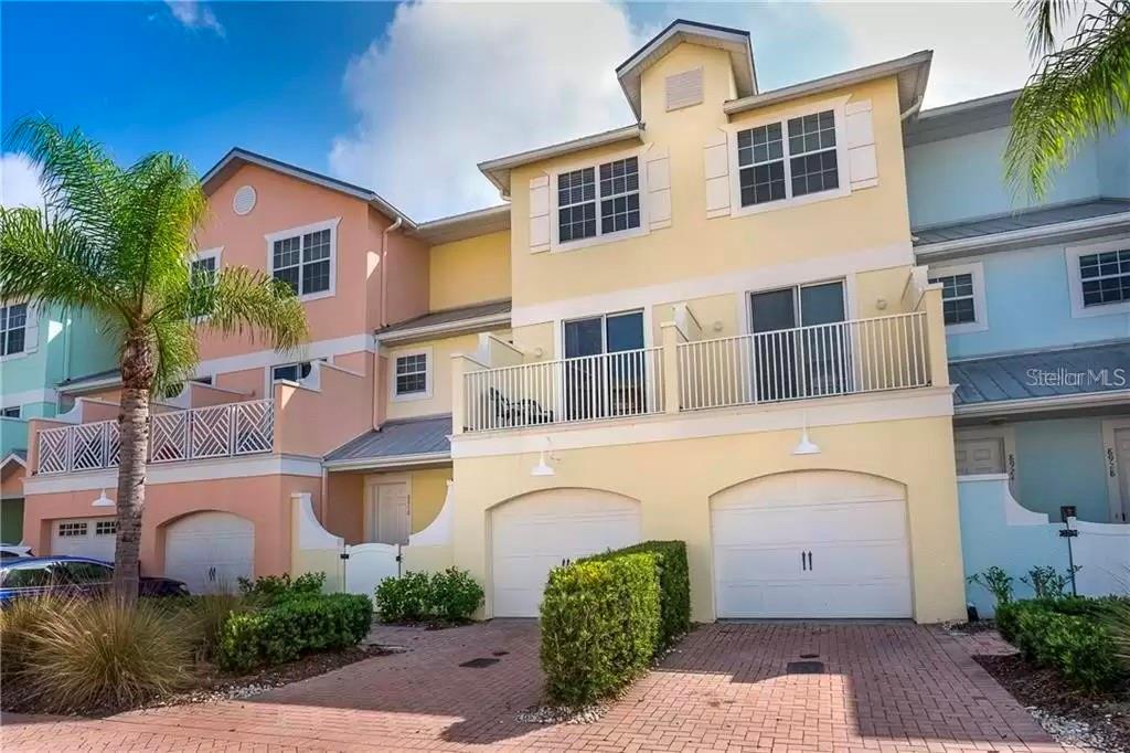 SIESTA POINTE - Residential Lease