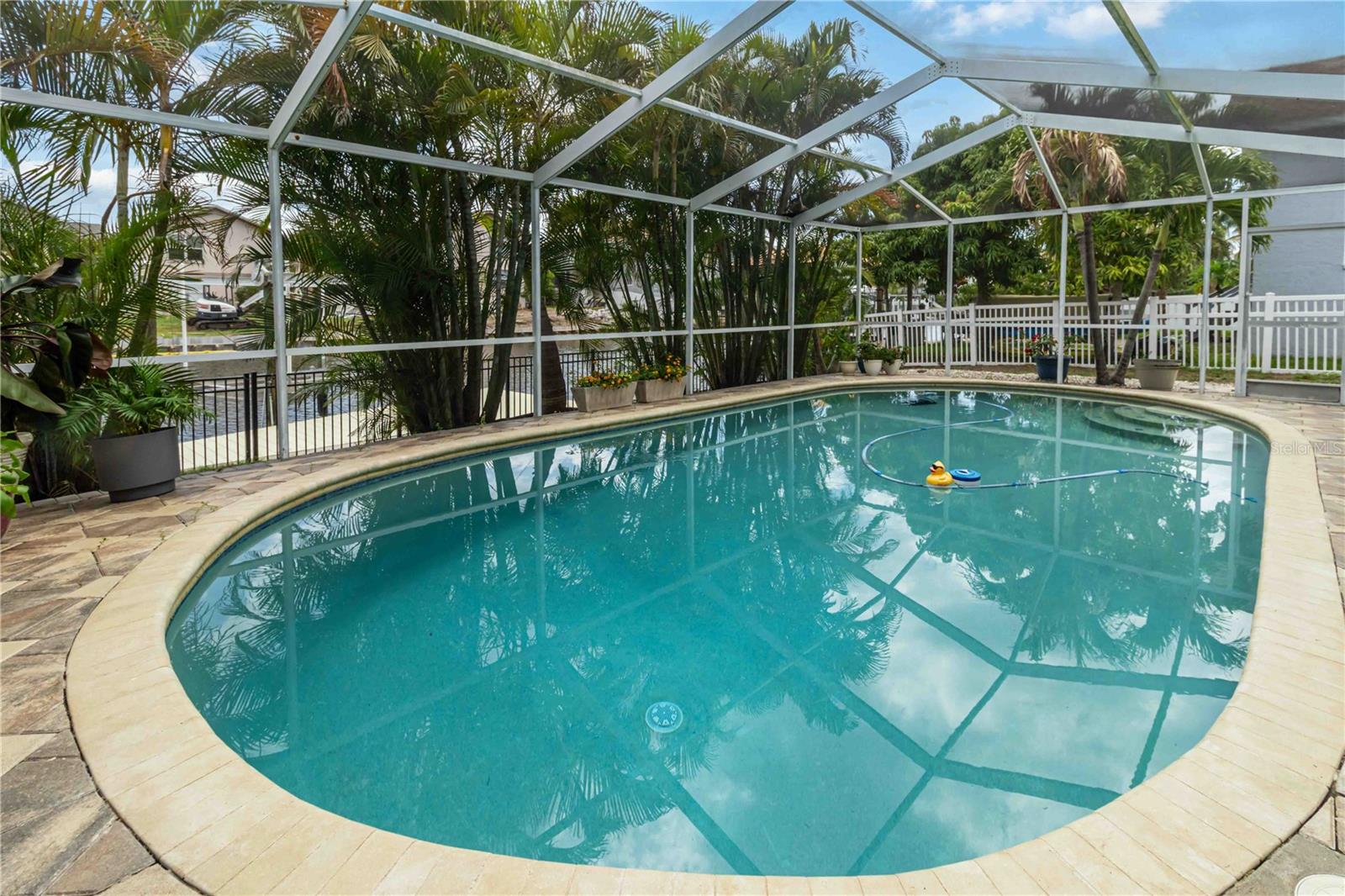 1004 SPINDLE PALM WAY