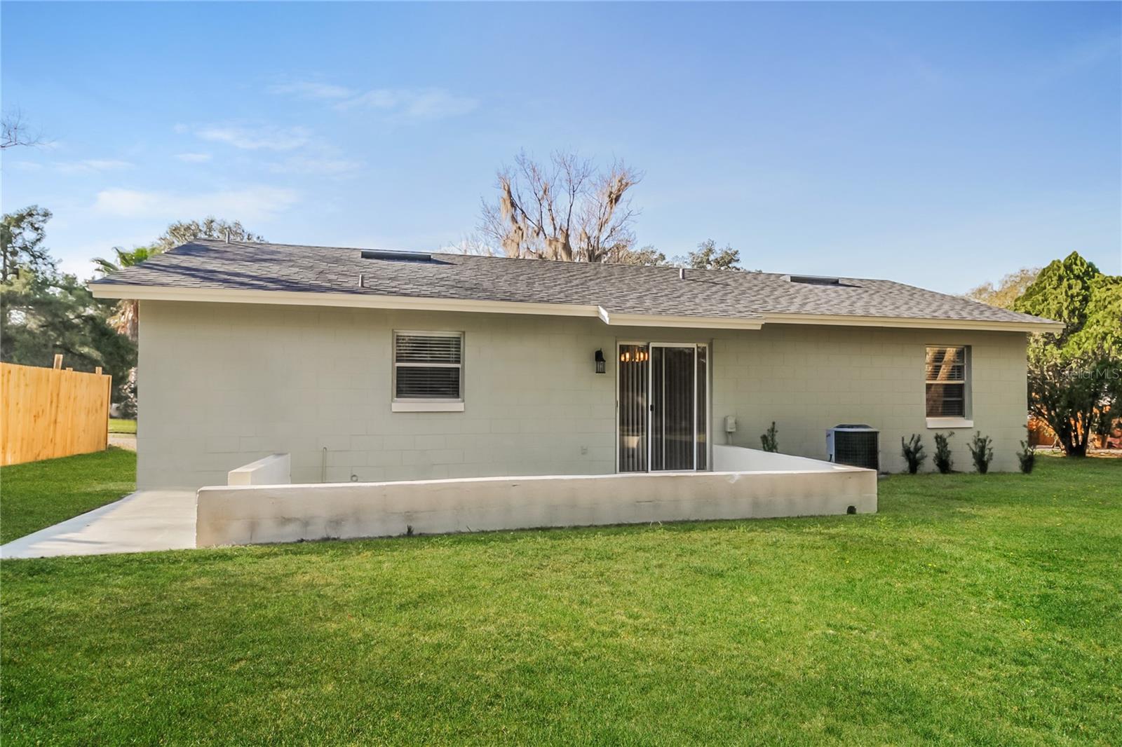 RICHFIELD - Residential Lease