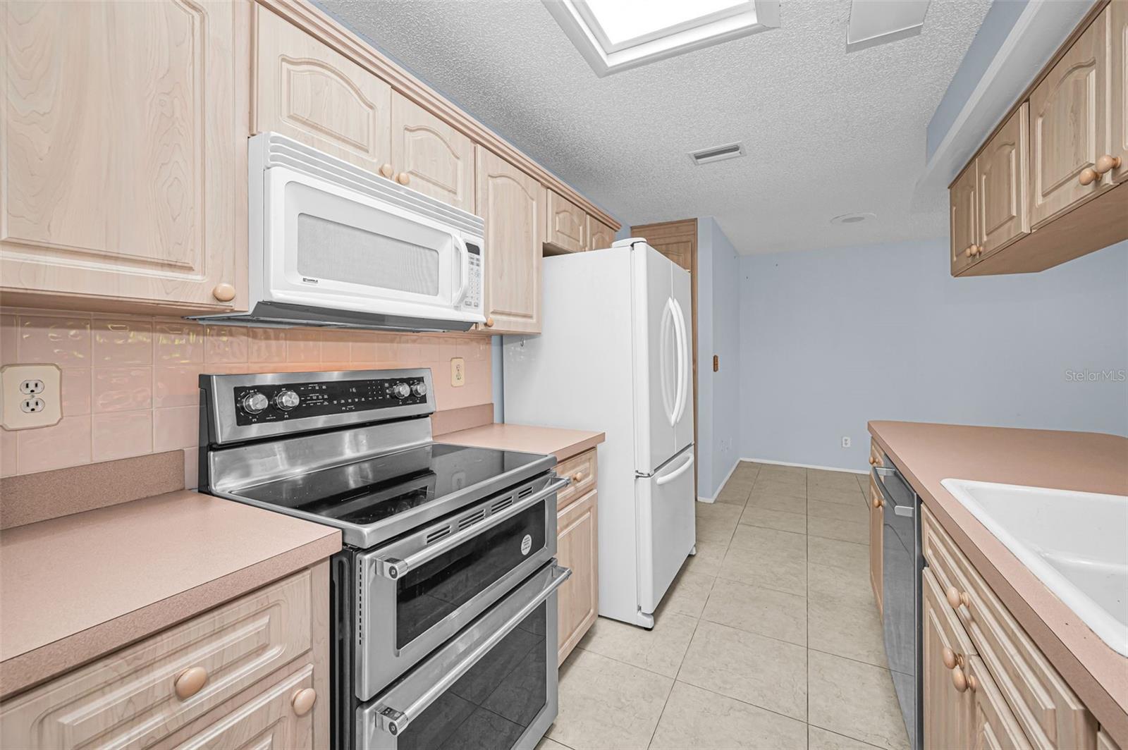 SAN CLEMENTE VILLAGE - Residential