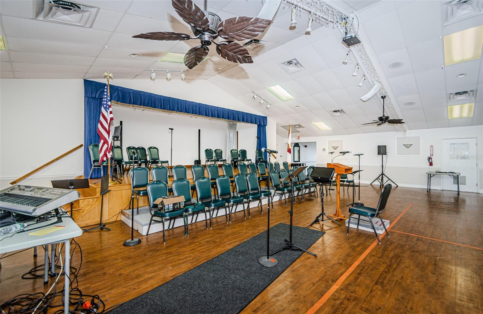 SAN CLEMENTE VILLAGE - Residential