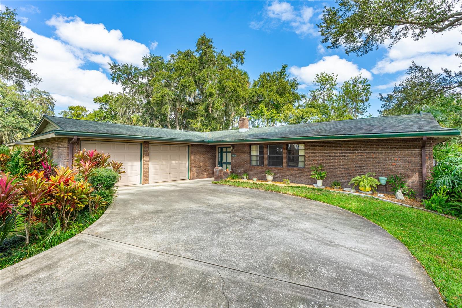 BEACON WOODS UNIT 02 - Residential