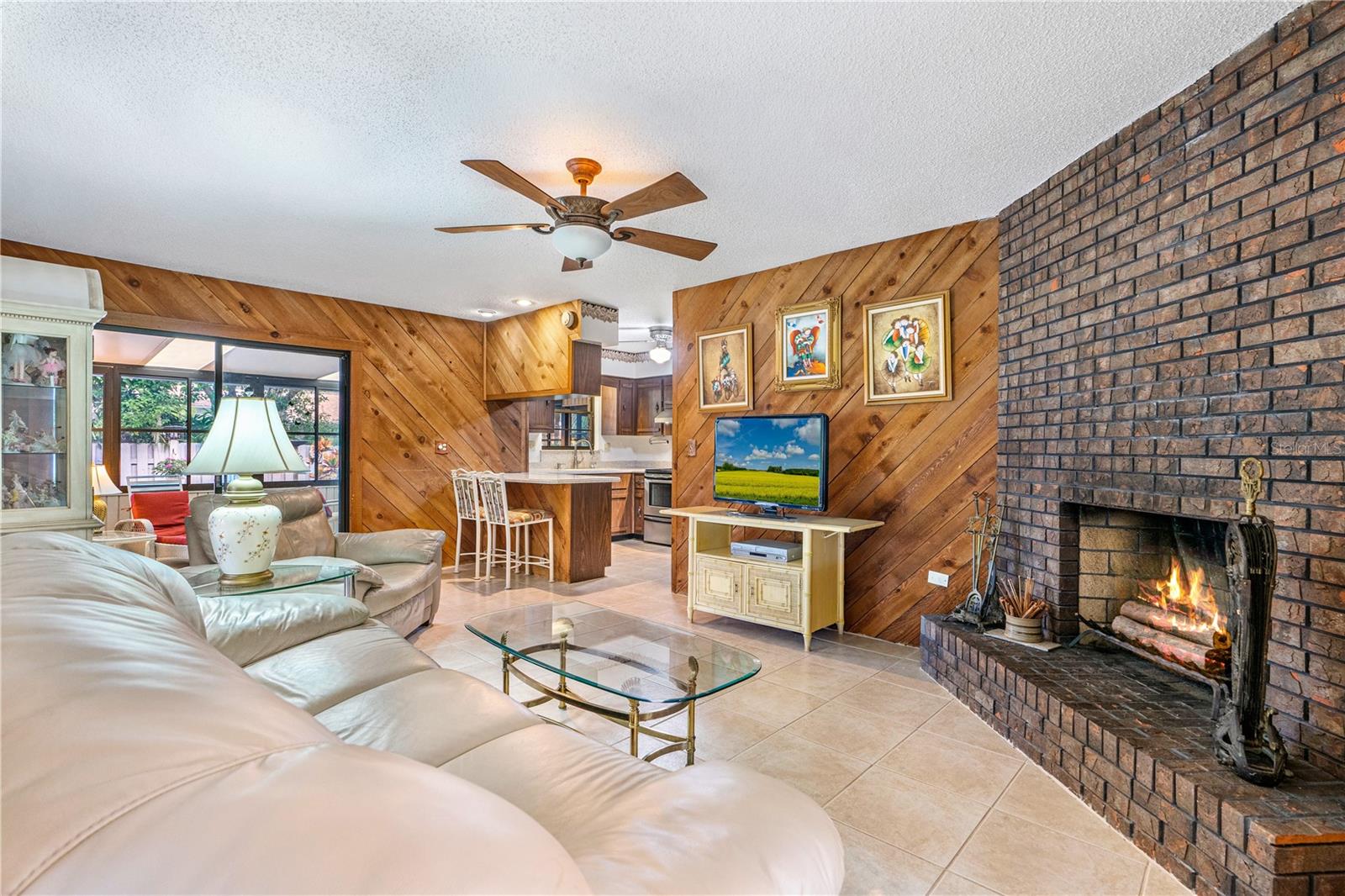 BEACON WOODS UNIT 02 - Residential