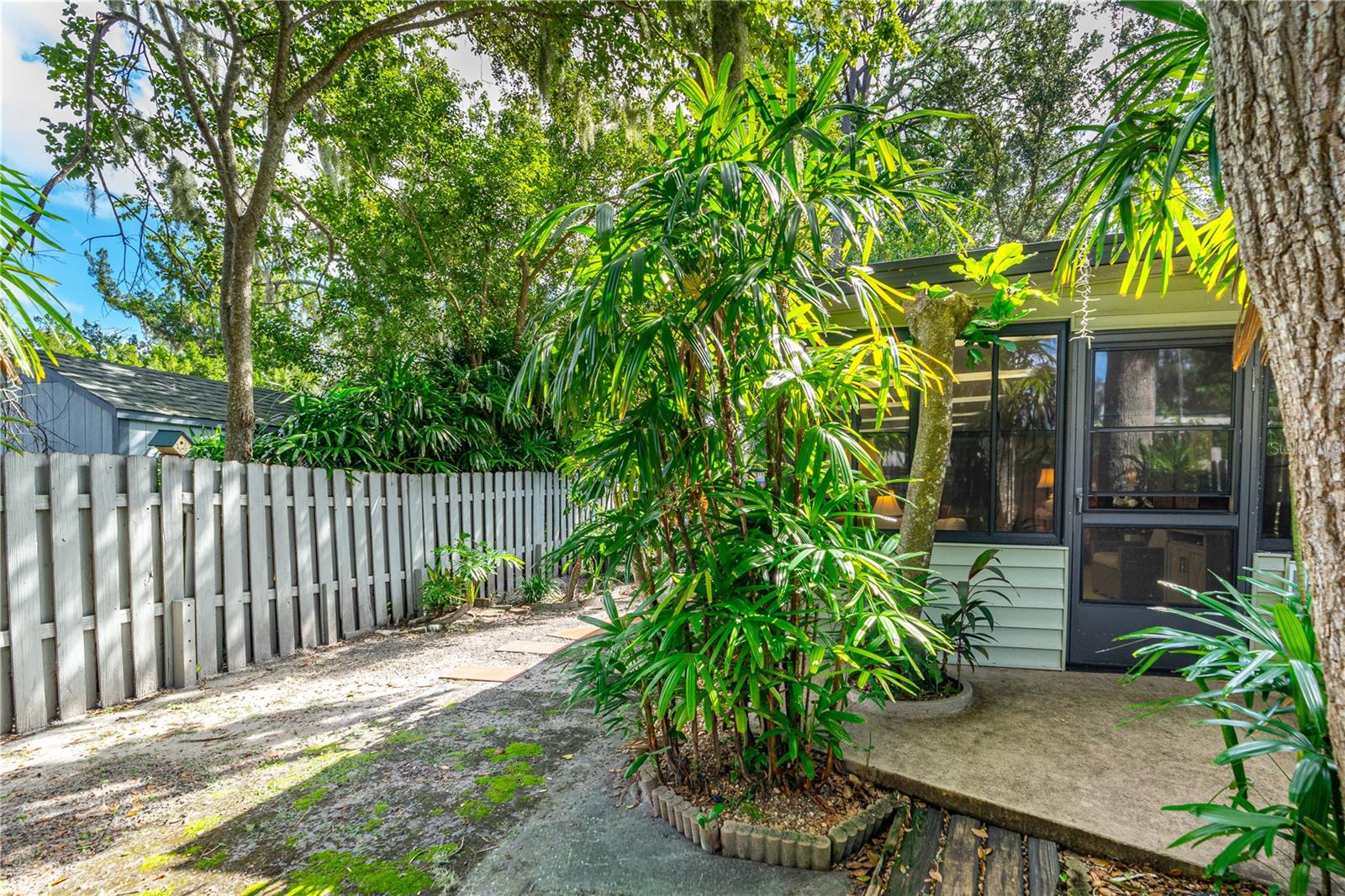 BEACON WOODS UNIT 02 - Residential