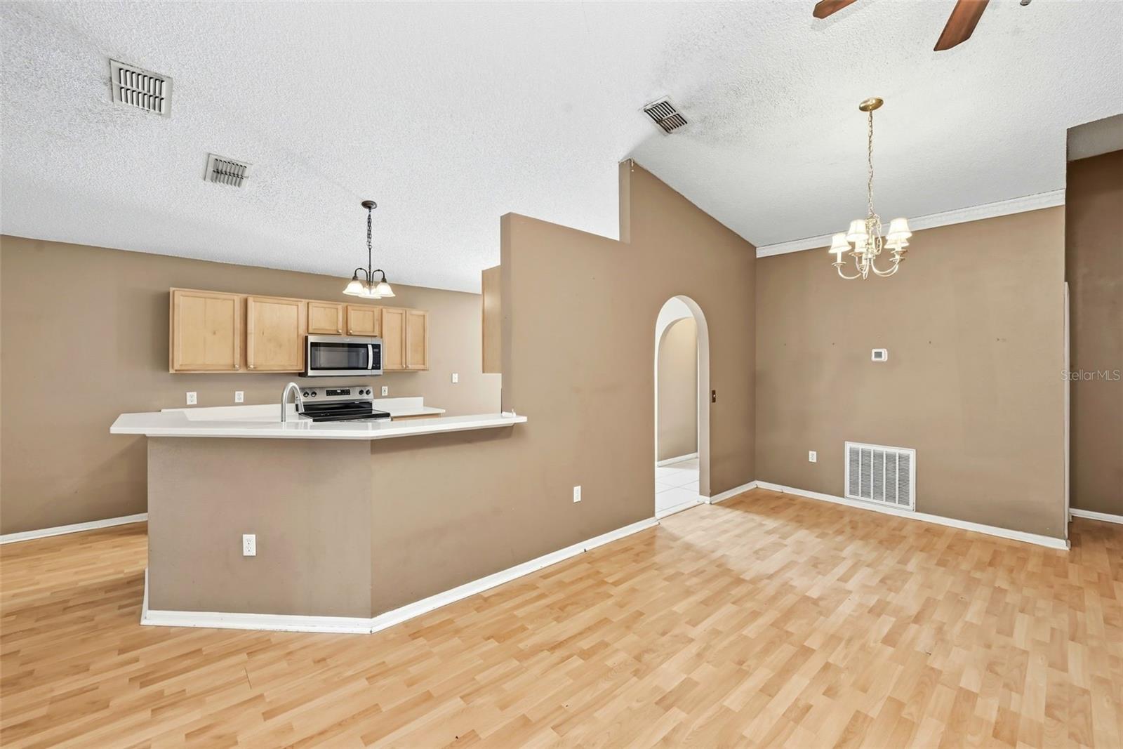 PLEASANT GARDENS 49 40 - Residential Lease