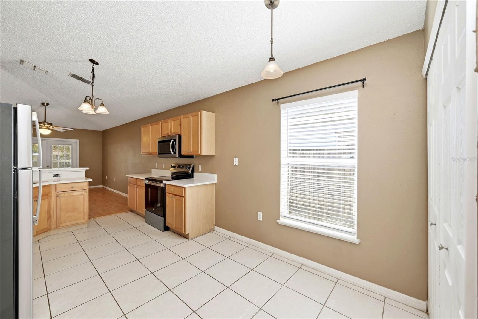 PLEASANT GARDENS 49 40 - Residential Lease