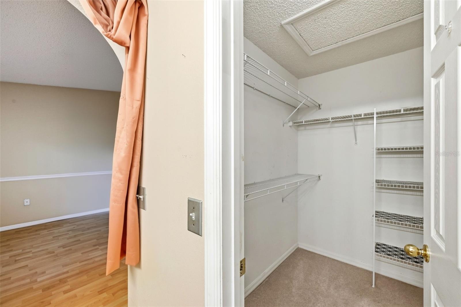 PLEASANT GARDENS 49 40 - Residential Lease